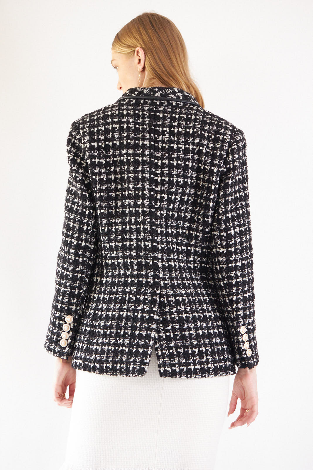  Power Woman - Black & White Tweed Checkers Jacket: Embrace Classic Sophistication with Le Réussi